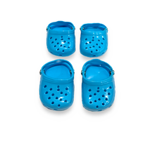Load image into Gallery viewer, Crocs
