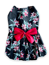 Load image into Gallery viewer, Printed Sundress with Bow
